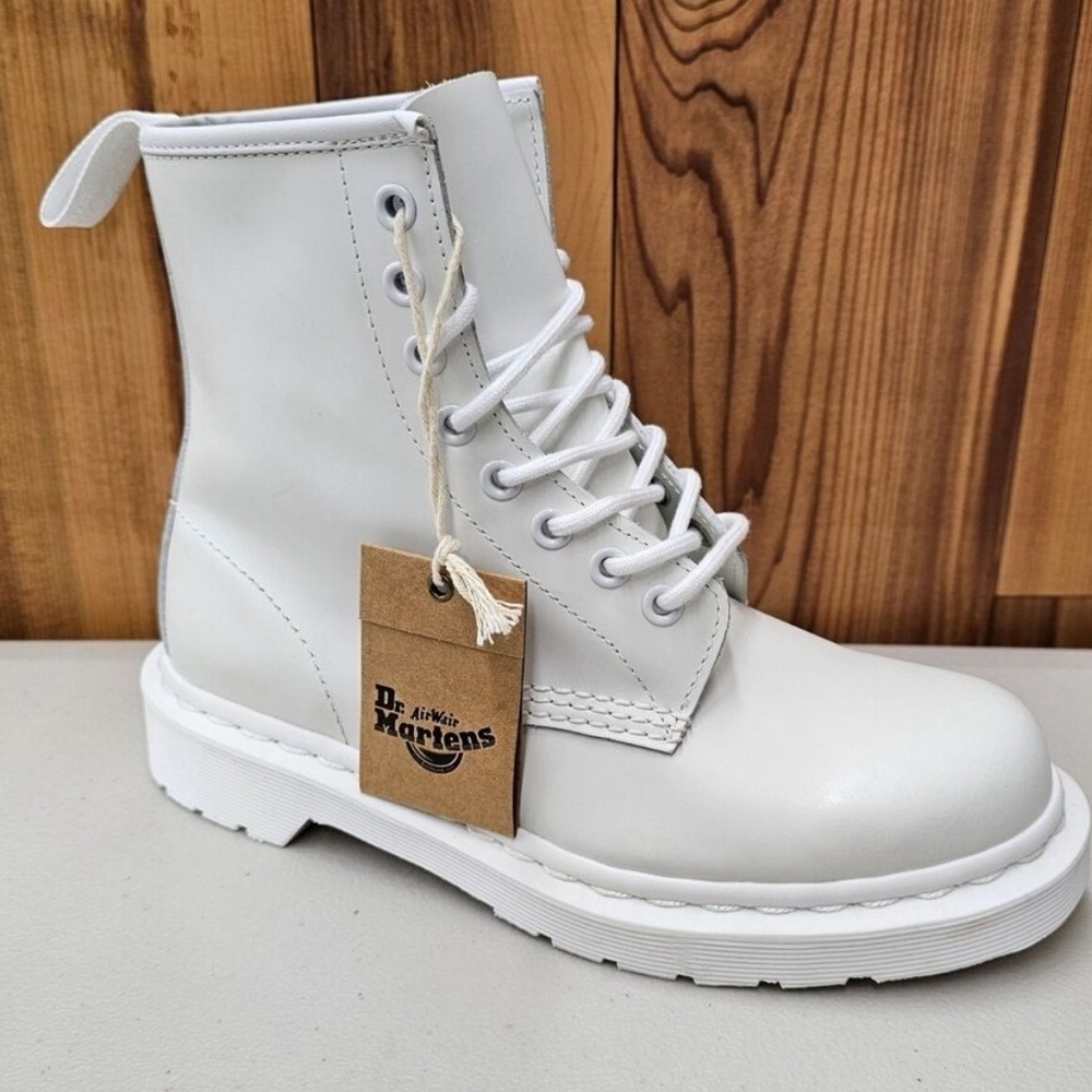 Dr. Martens White Leather BootsDescriptionDr. Martens1460 Mono leather bootsF - Picture 13 of 17